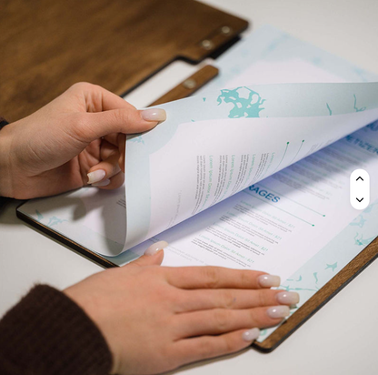 Custom Engraved Cover Deluxe Stylish Restaurant Menu Folder High Quality Elegant Menu Holder Hardcover Wooden Menu Holder